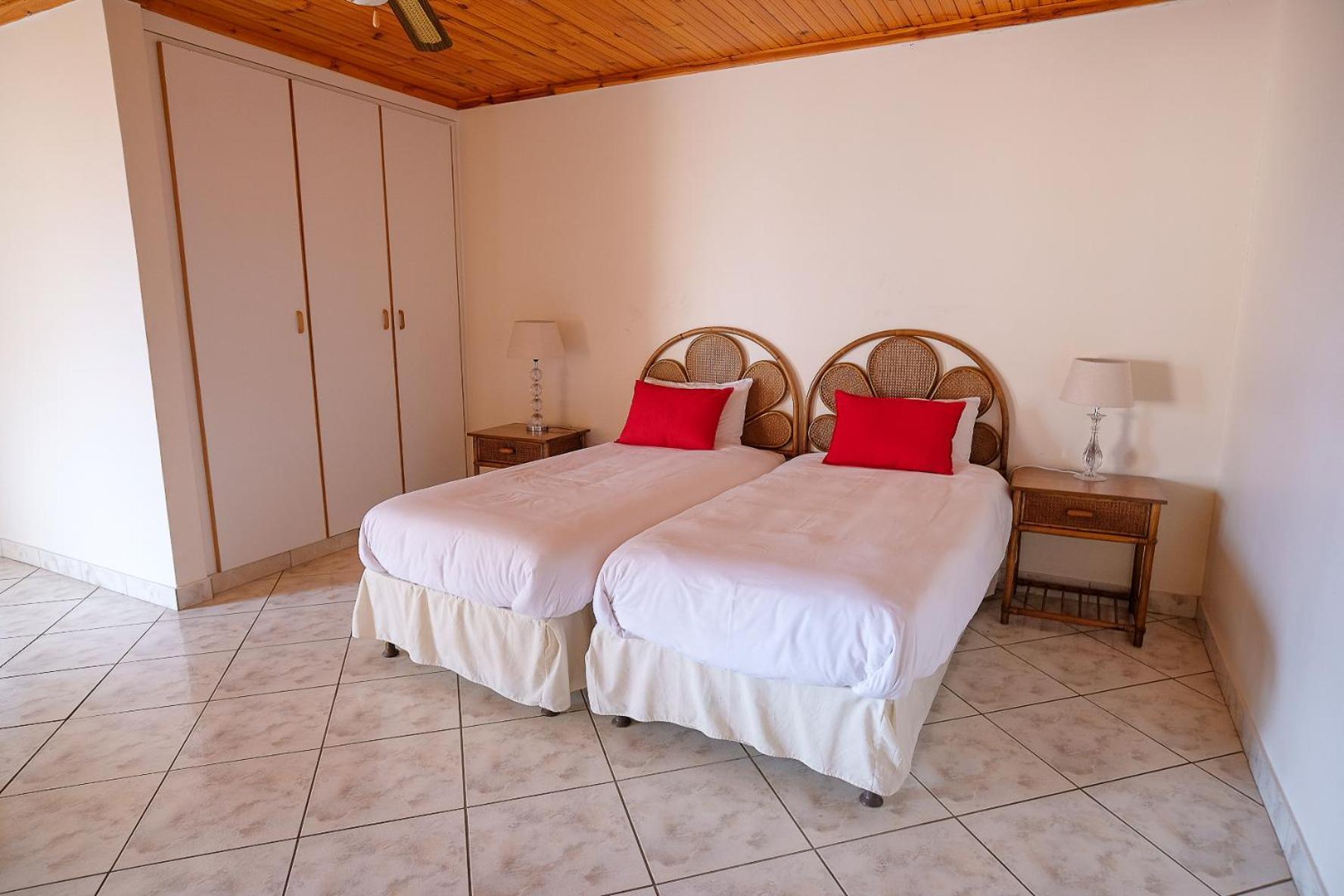 Lake St Lucia Villas エクステリア 写真