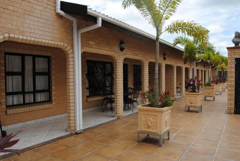 Lake St Lucia Villas エクステリア 写真